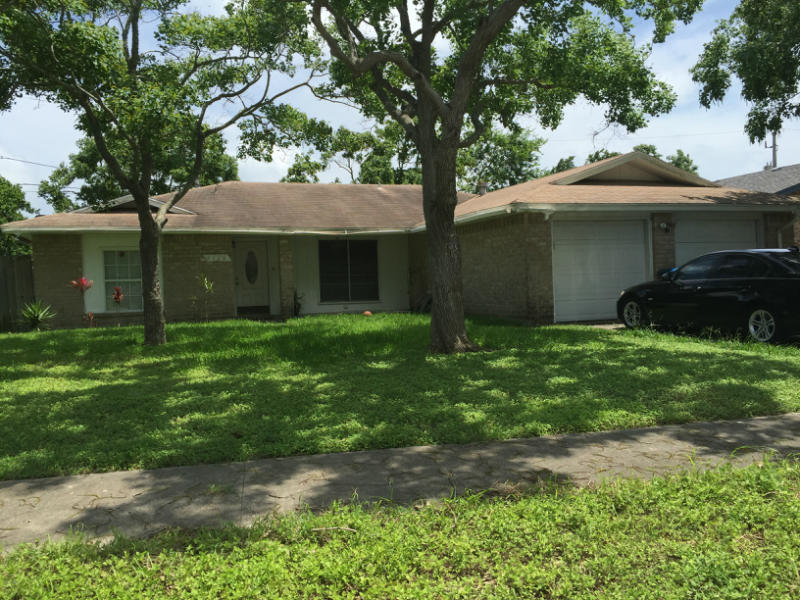 2120 Saint Charles Dr Property Photo 1