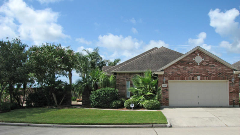6301 Garden Court Property Photo 1