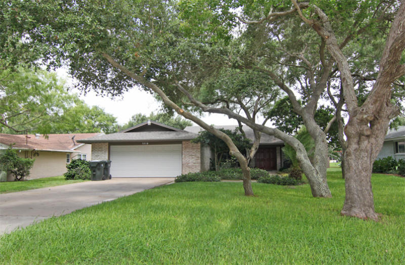 3338 Bali Dr Property Photo 1