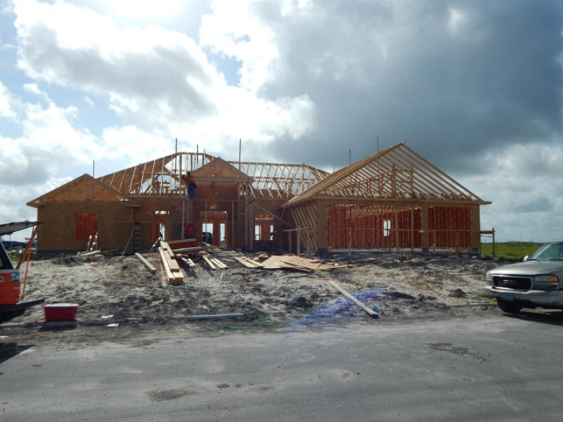 2042 Arash Property Photo 1