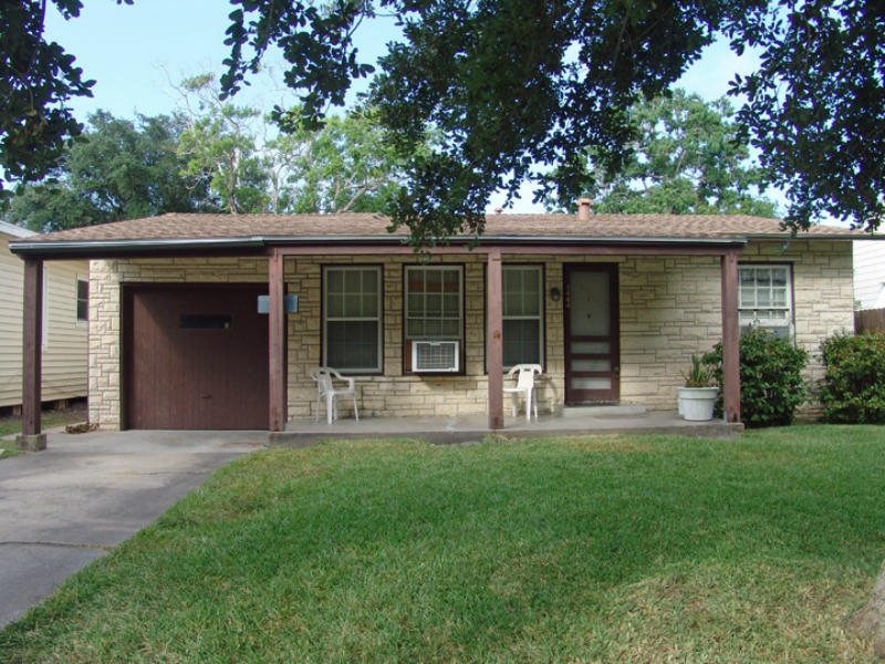 3444 Lawnview St Property Photo 1