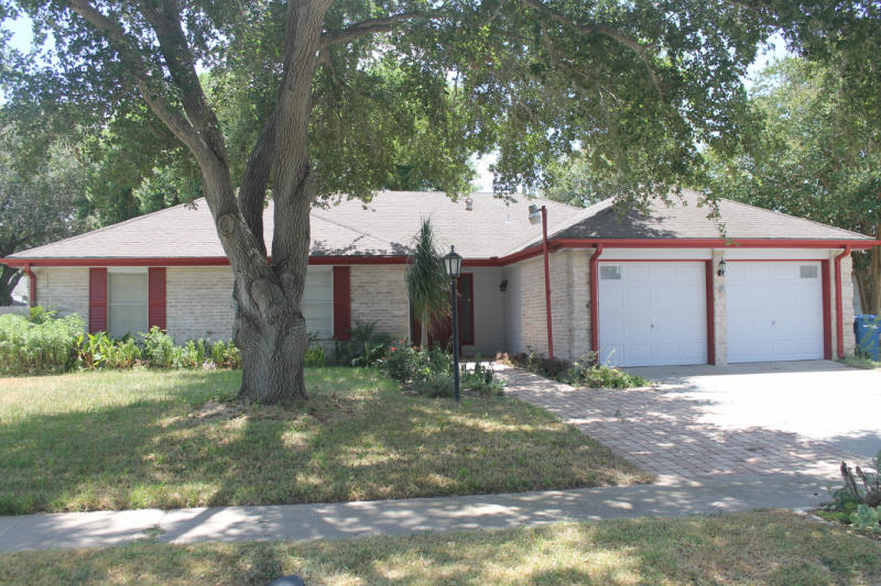 5221 Bromley Property Photo 1