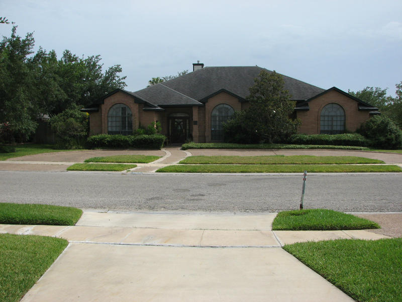 5401 Hulen Dr Property Photo 1