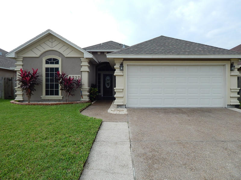 6737 Empire State Dr Property Photo 1