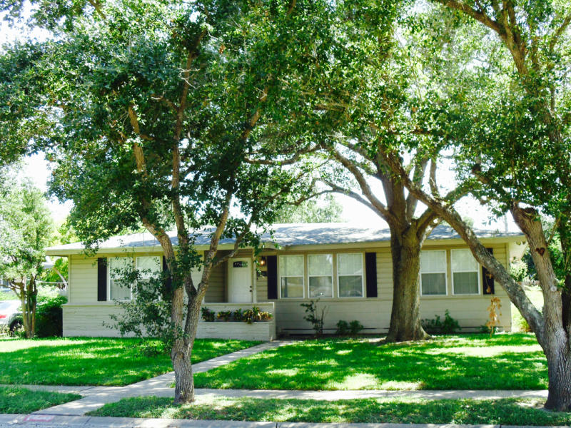 629 Bermuda Pl Property Photo 1