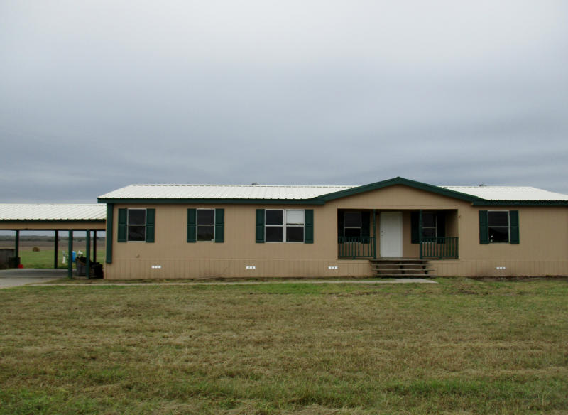 132 County Road 3101 Property Photo 1