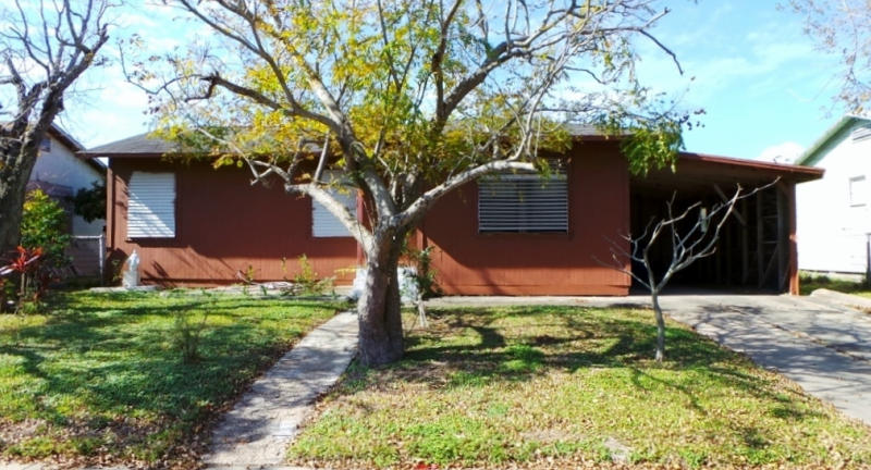 4729 Vestal St Property Photo 1