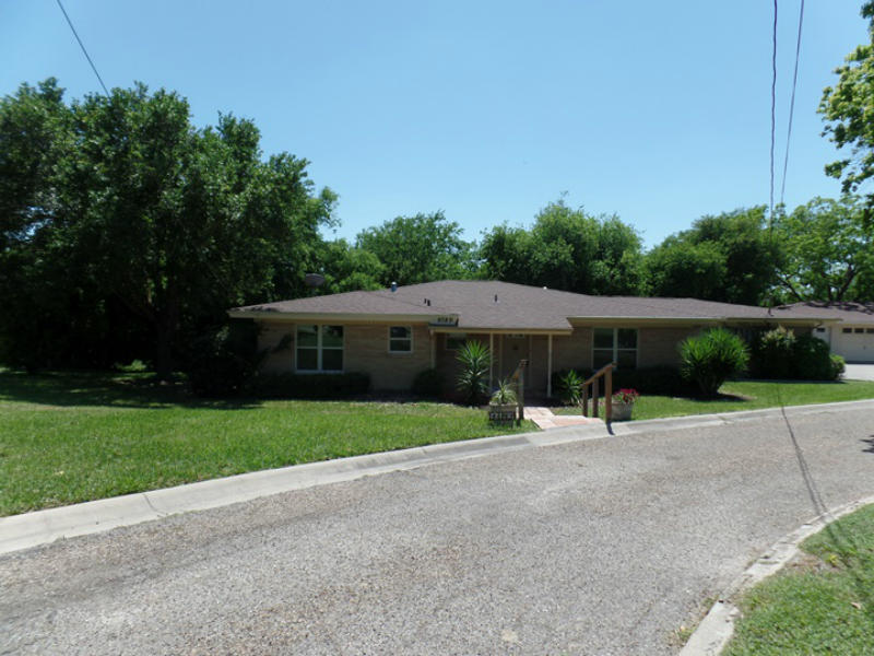 9789 Roundtree Circle Property Photo 1