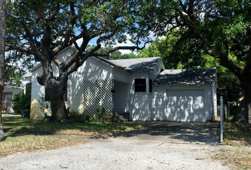 244 S 8th St Property Photo 1
