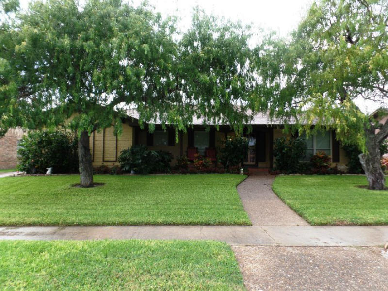 124 Chiltipin Dr Property Photo 1