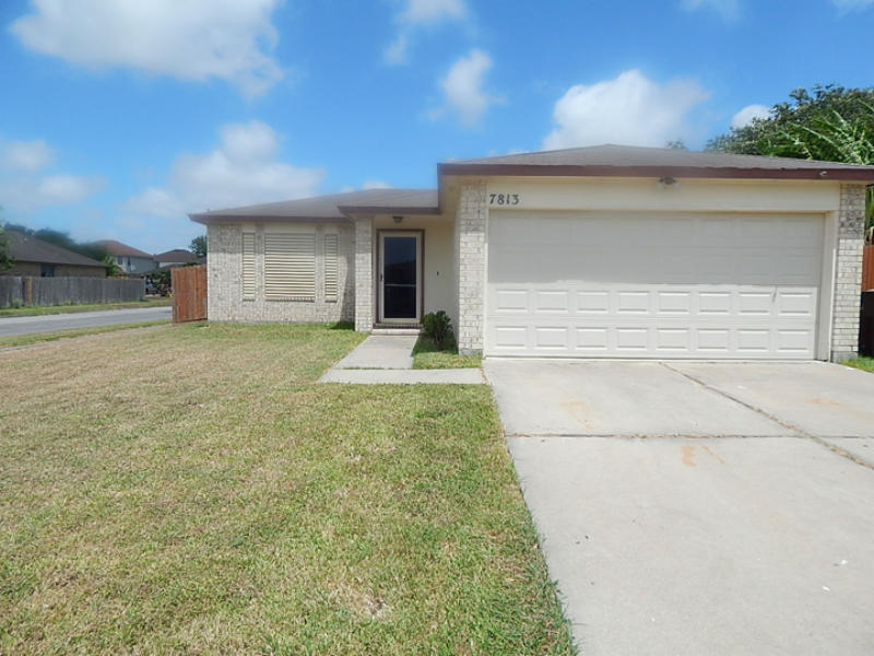 7813 Falcon Dr Property Photo 1