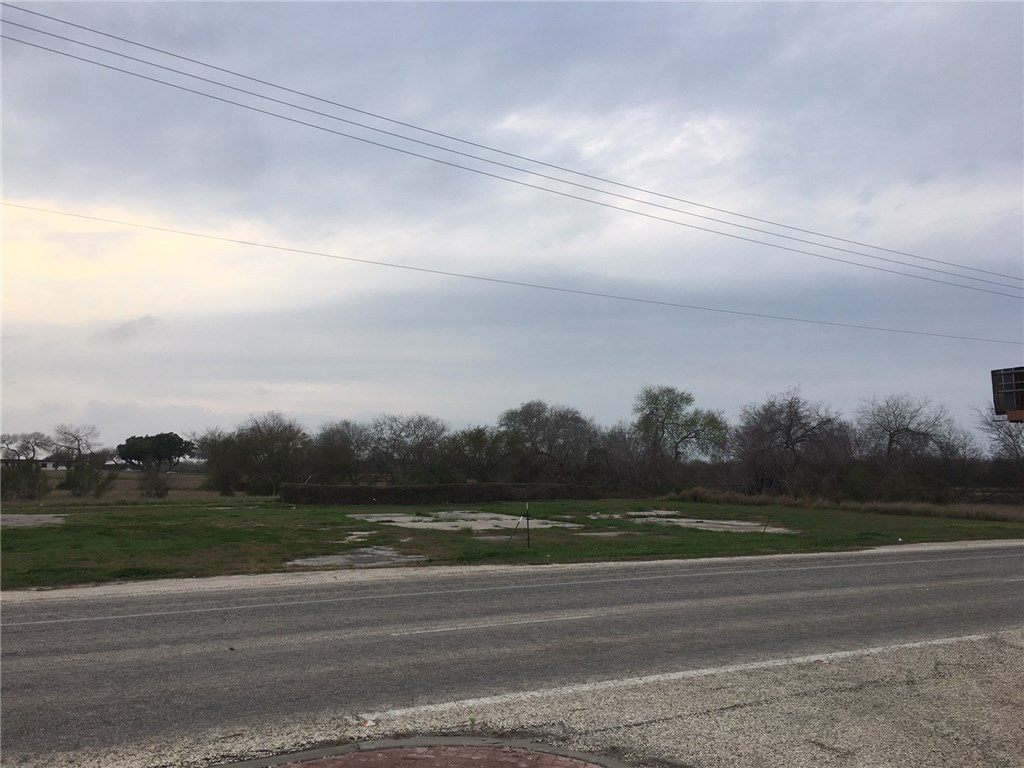 701 N. Highway 77 Property Photo 3