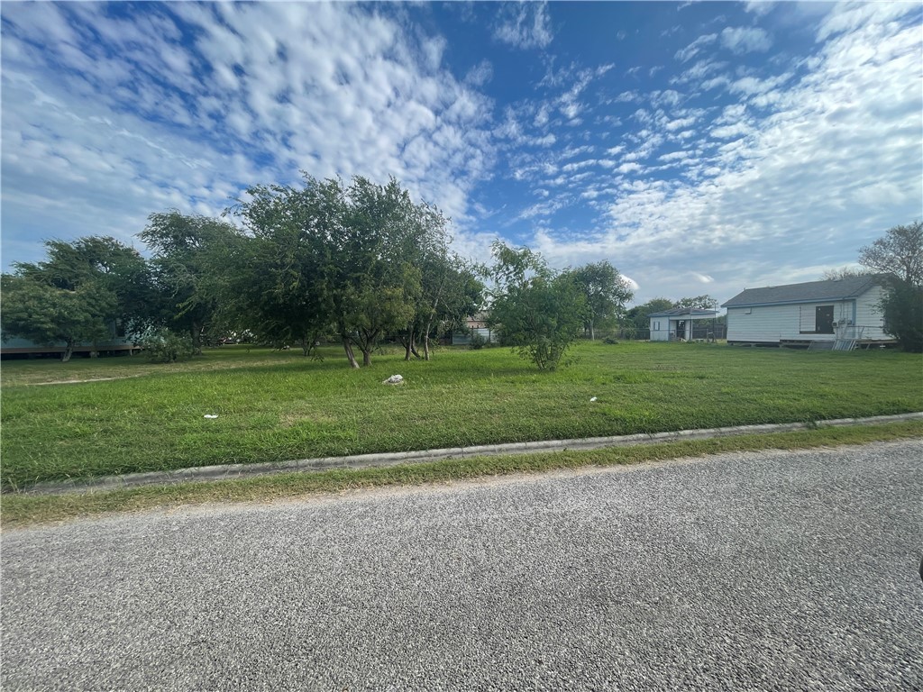389017 Property Photo 1