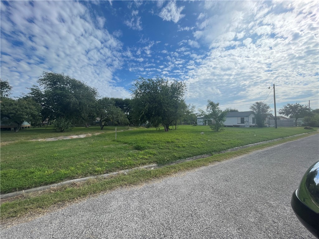 389017 Property Photo 2