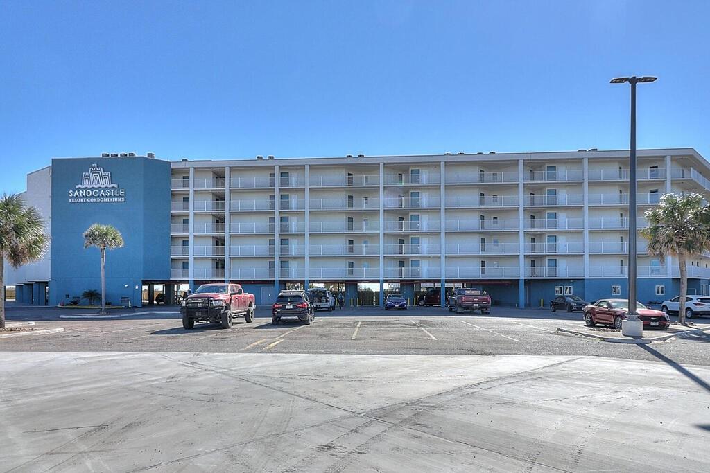 800 Sandcastle Dr 207 Property Photo 2