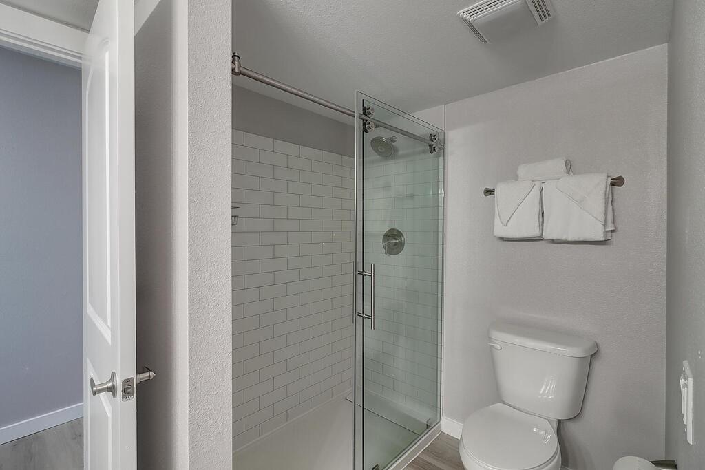 800 Sandcastle Dr 207 Property Photo 25