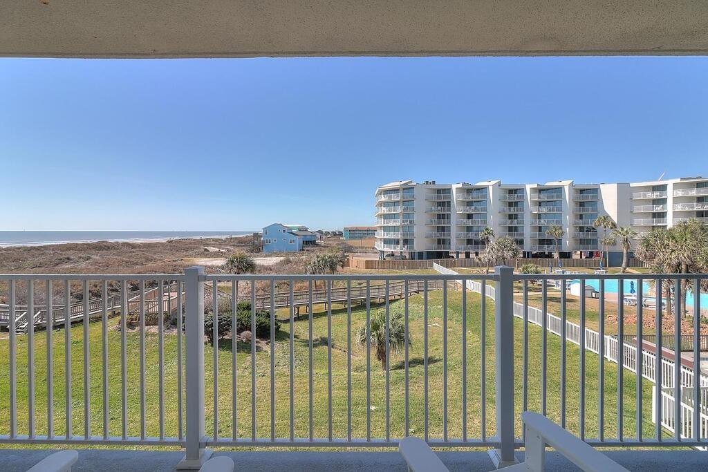 800 Sandcastle Dr 207 Property Photo 27