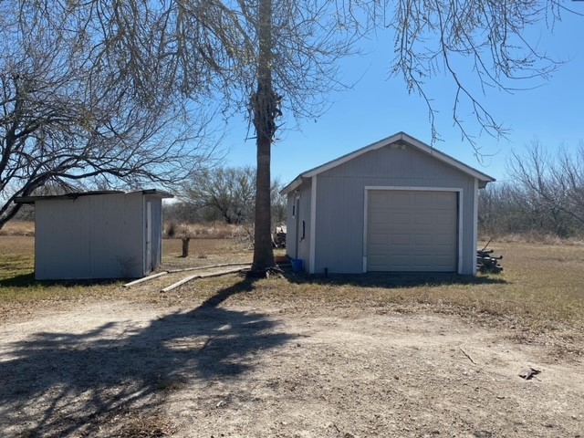 2088 W Fm 738 Property Photo 4