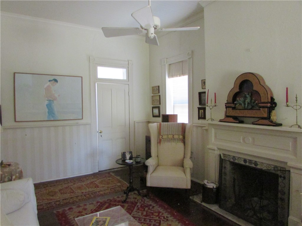 221 E Garden 0 Property Photo 12