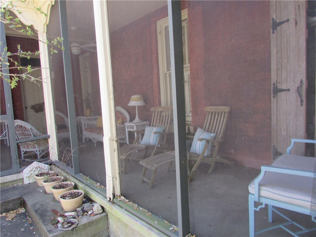 221 E Garden 0 Property Photo 37