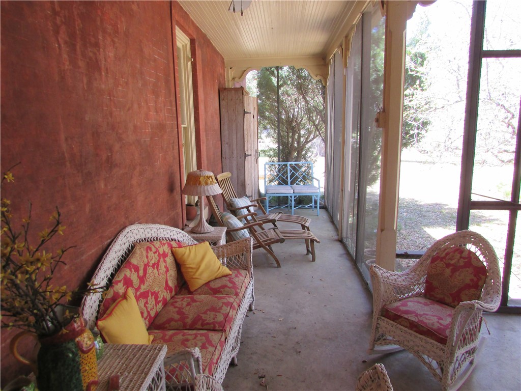 221 E Garden 0 Property Photo 40