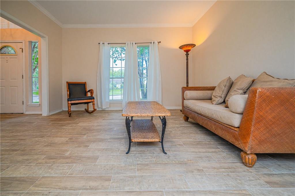 7026 Ashdown Dr Property Photo 4