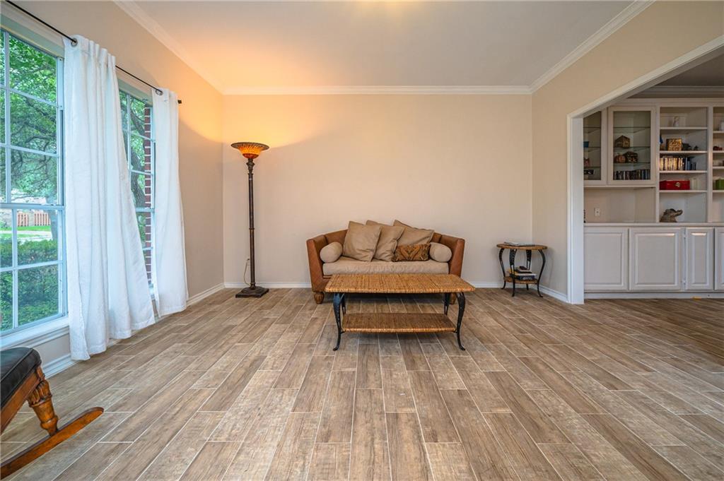 7026 Ashdown Dr Property Photo 5