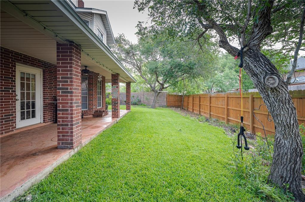 7026 Ashdown Dr Property Photo 35