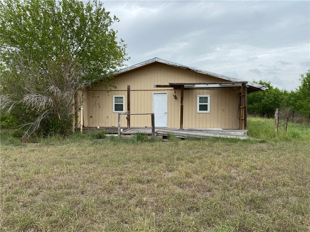 1082 S Cr 352 Property Photo 1