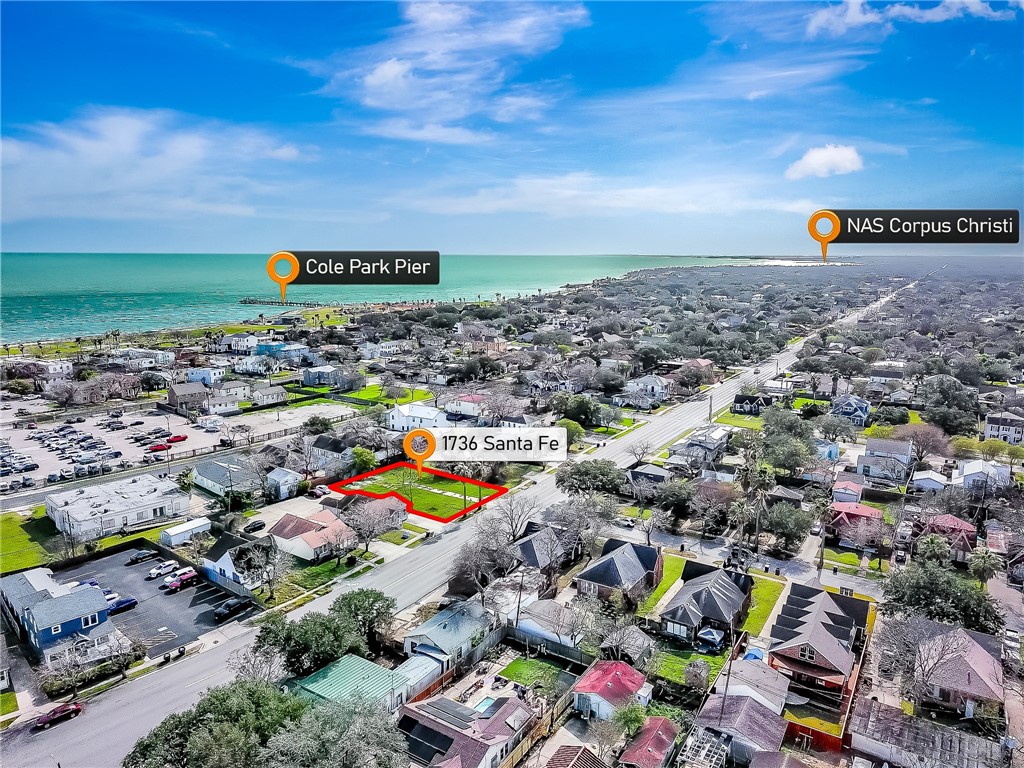 1736 Santa Fe St Property Photo 3