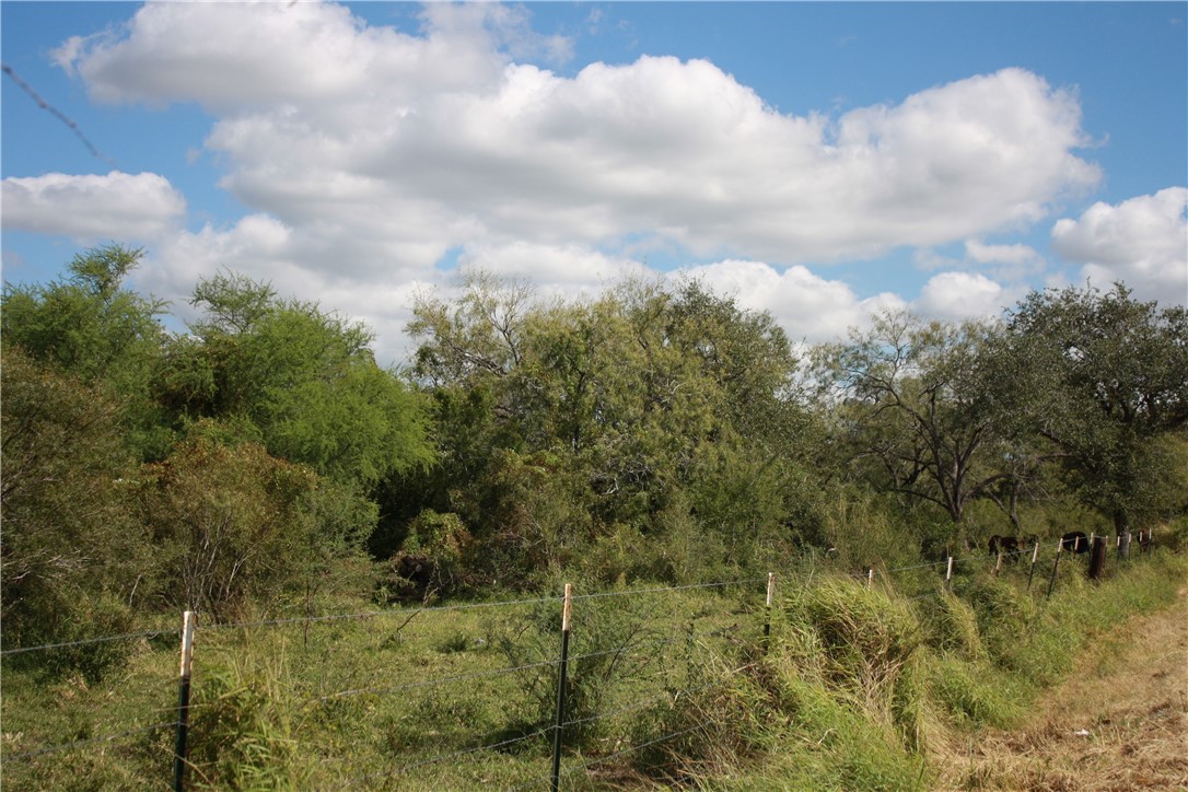 418329 Property Photo 2