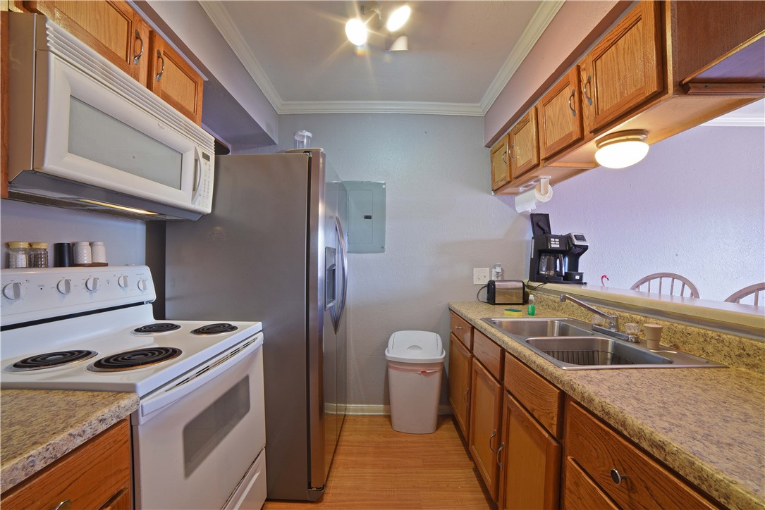 15426 Fortuna Bay Dr 103 Property Photo 6