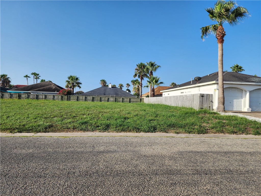 13773 Hawksnest Bay Dr Property Photo 1