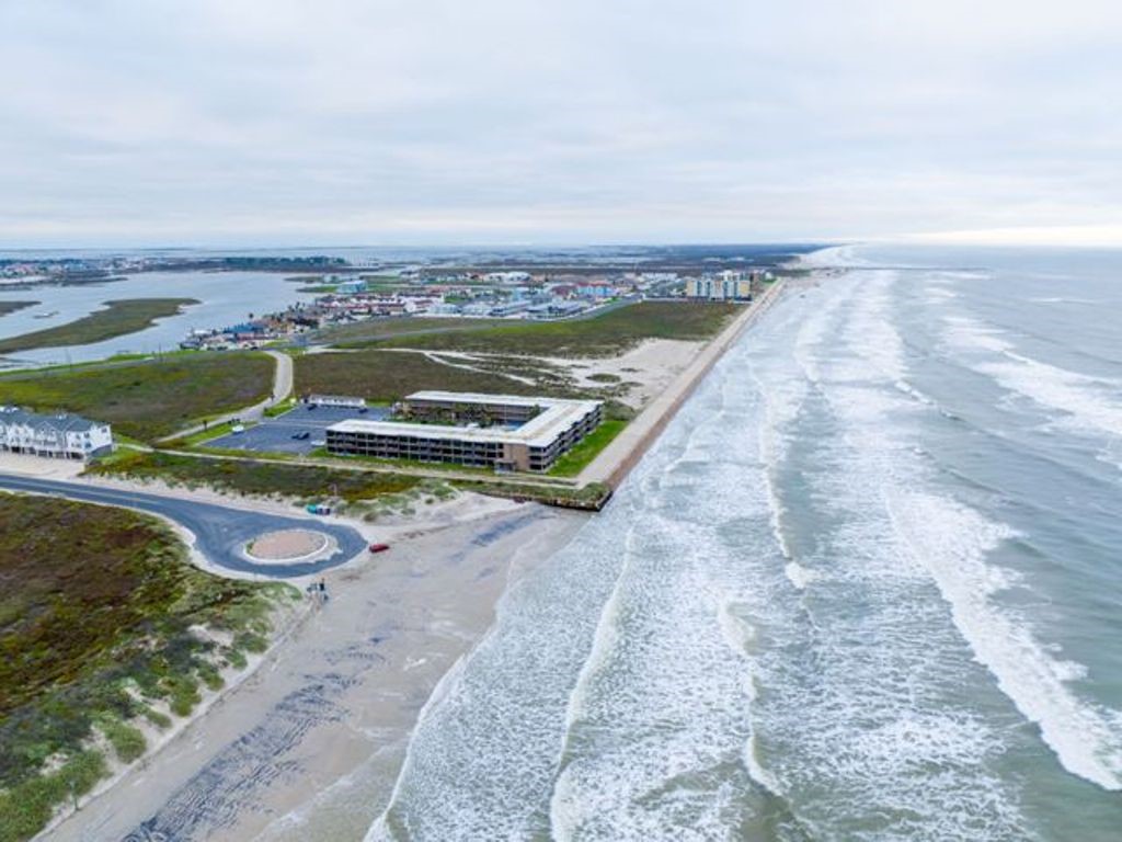 15512 Spyglass Dr Property Photo 2