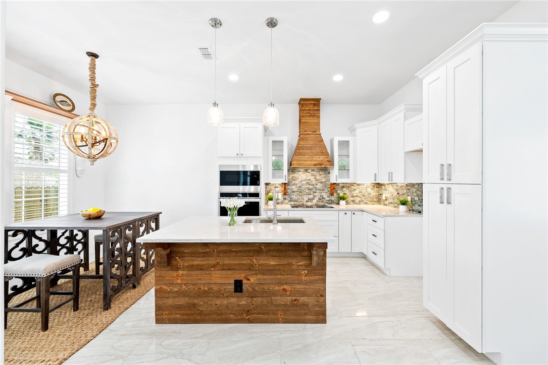 15512 Spyglass Dr Property Photo 5