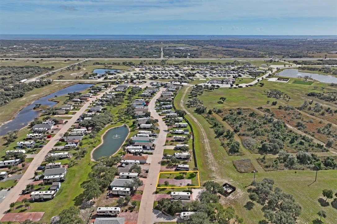 48 Augusta Circle Property Photo 3