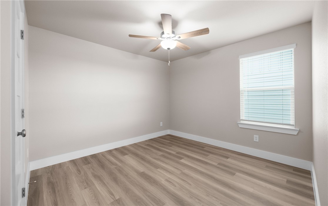 1013 Las Palmas Dr Property Photo 8