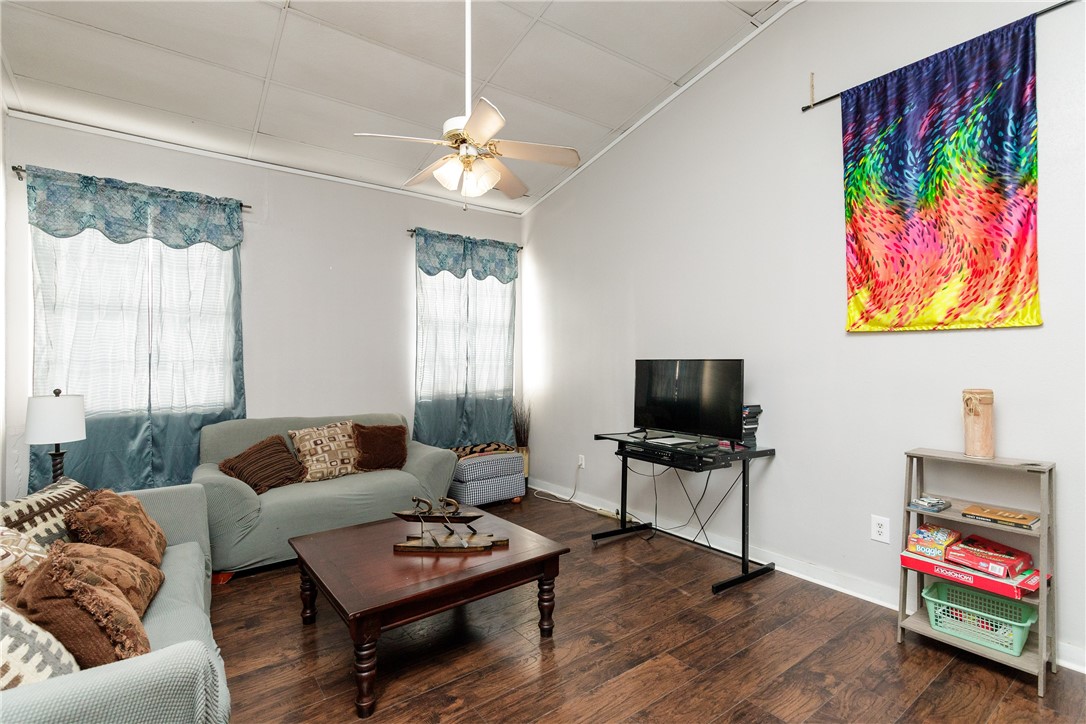 2580 Fifth Property Photo 8