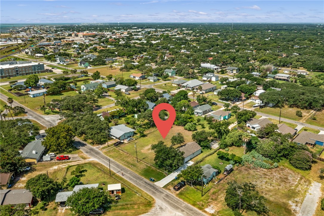 1117 Lady Claire St Property Photo 4