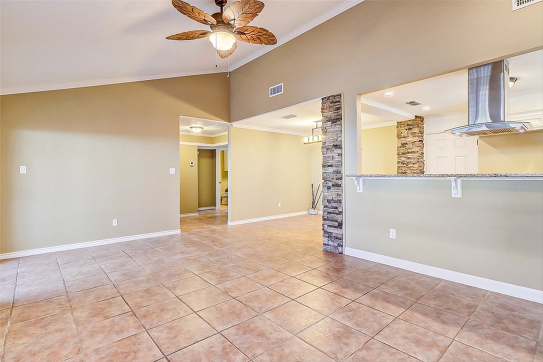 15317 Yardarm Ct Property Photo 5