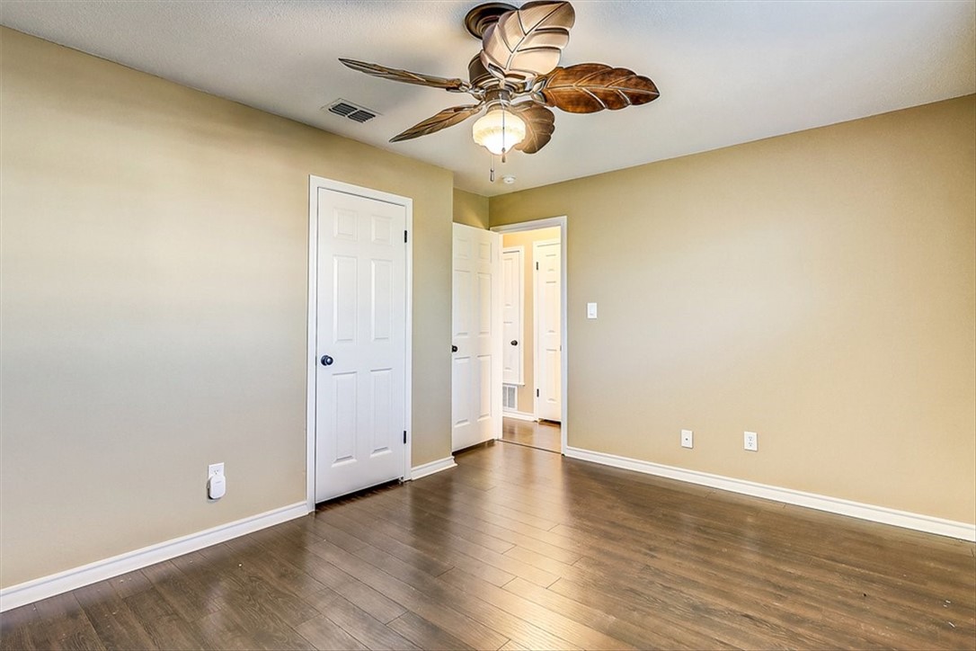 15317 Yardarm Ct Property Photo 17