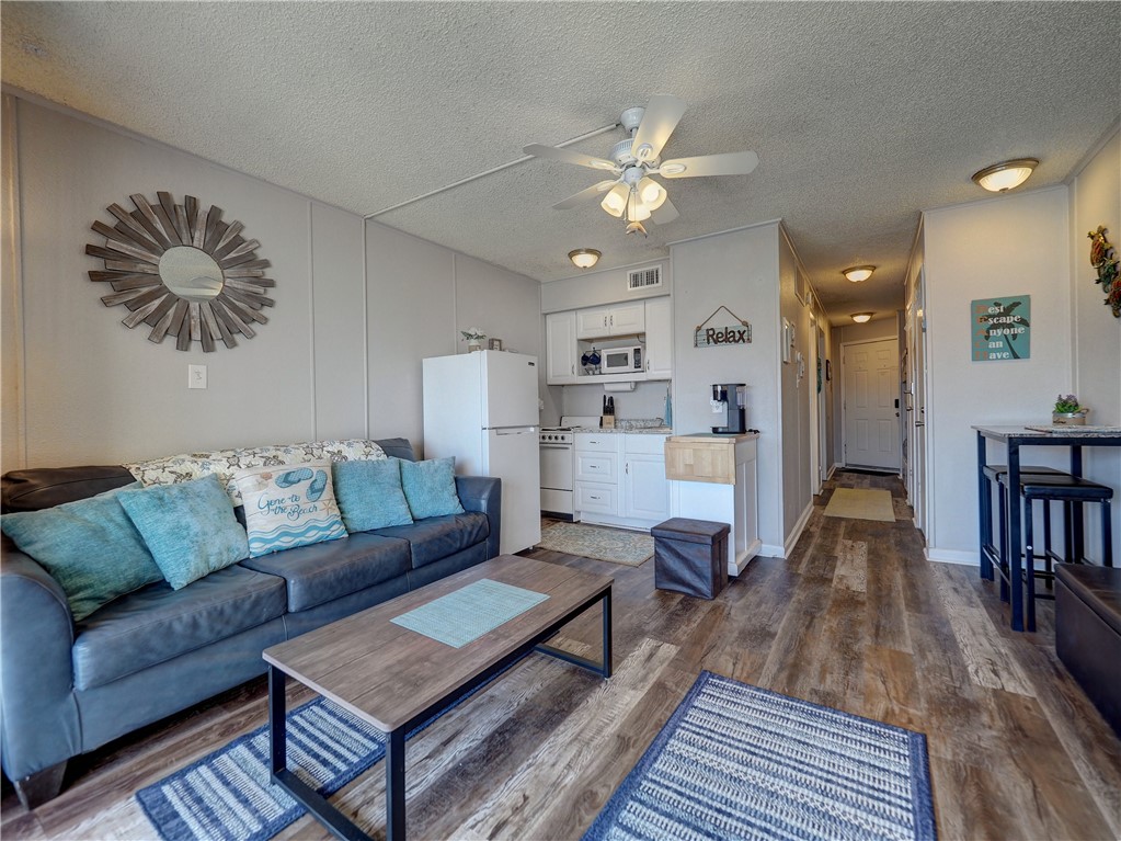 3938 Surfside Blvd 3344 Property Photo 10
