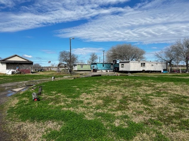 2312 Highway 77 Property Photo 2