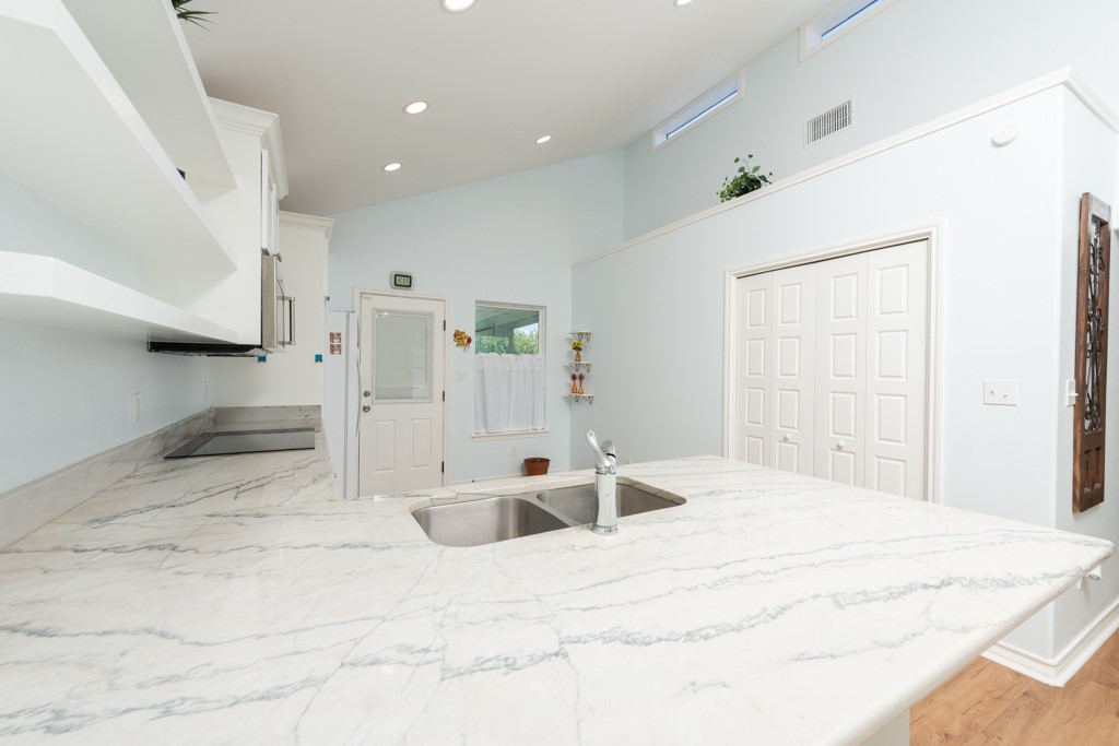 121 Hillside View Dr Property Photo 16