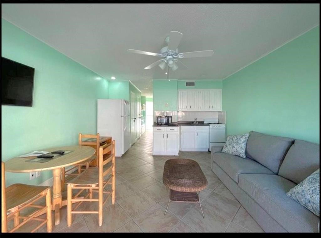3938 Surfside Blvd 2143 Property Photo 5