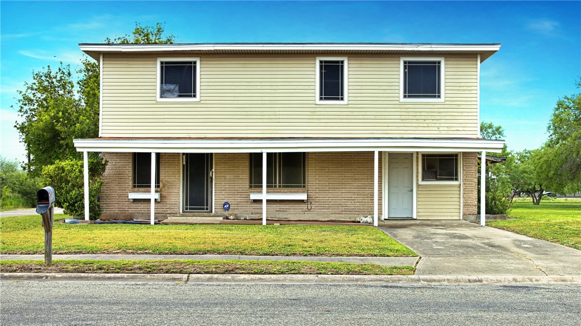 100 Lamplite Property Photo 1