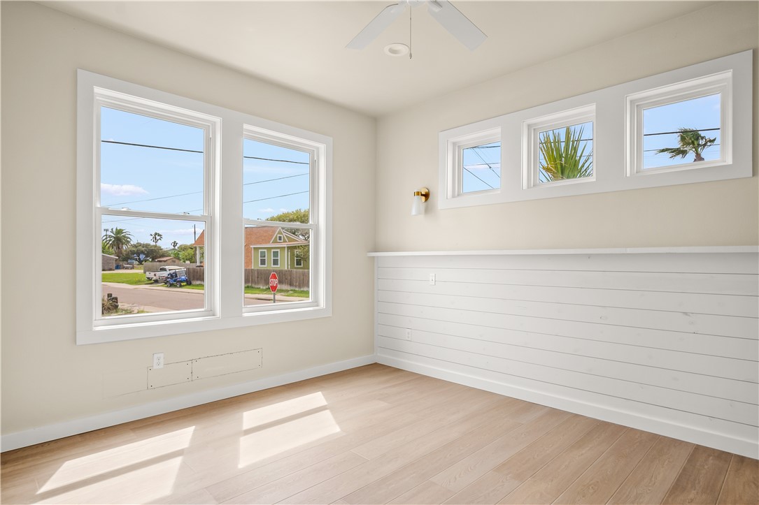 434 Oleander 4 Property Photo 22