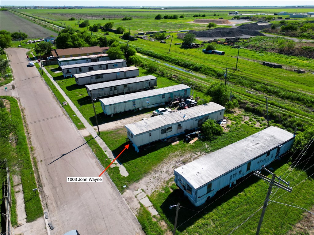 1003 John Wayne Dr Property Photo