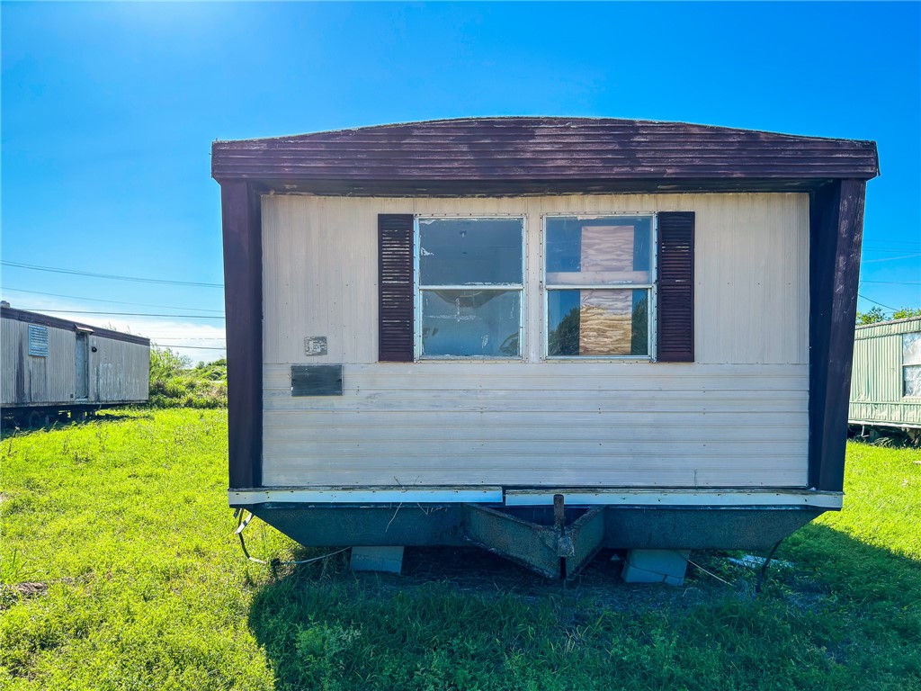 1007 John Wayne Dr Property Photo 14
