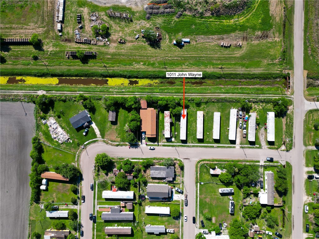 1011 John Wayne Dr Property Photo 10